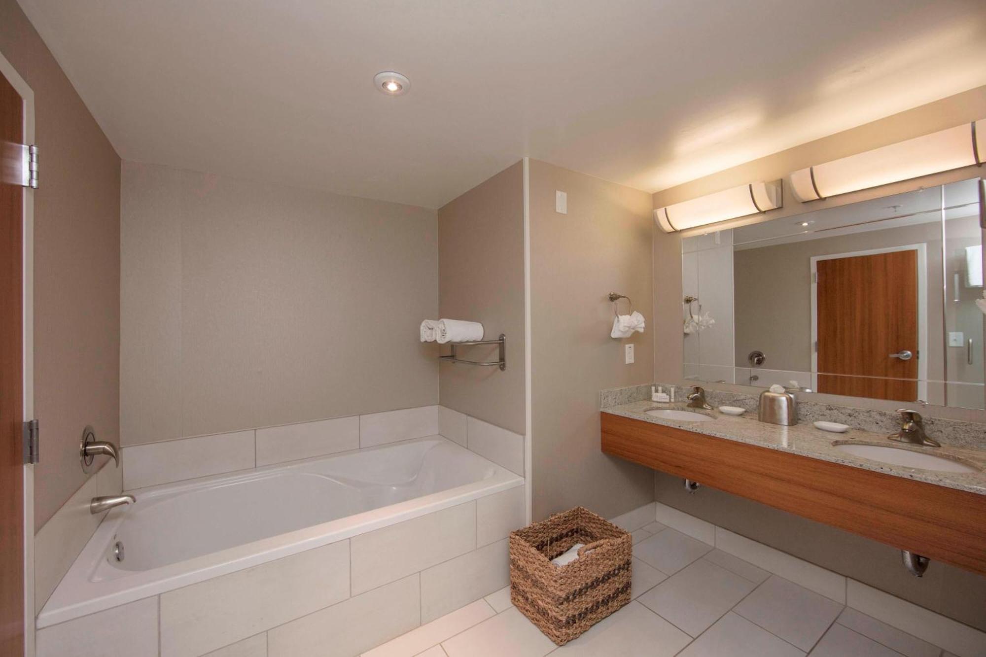 Springhill Suites By Marriott Athens West Экстерьер фото